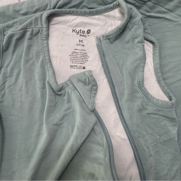 Kyte BABY Sleep Bag Sack Medium 0.5 Tog in Sage - Picture 5 of 5